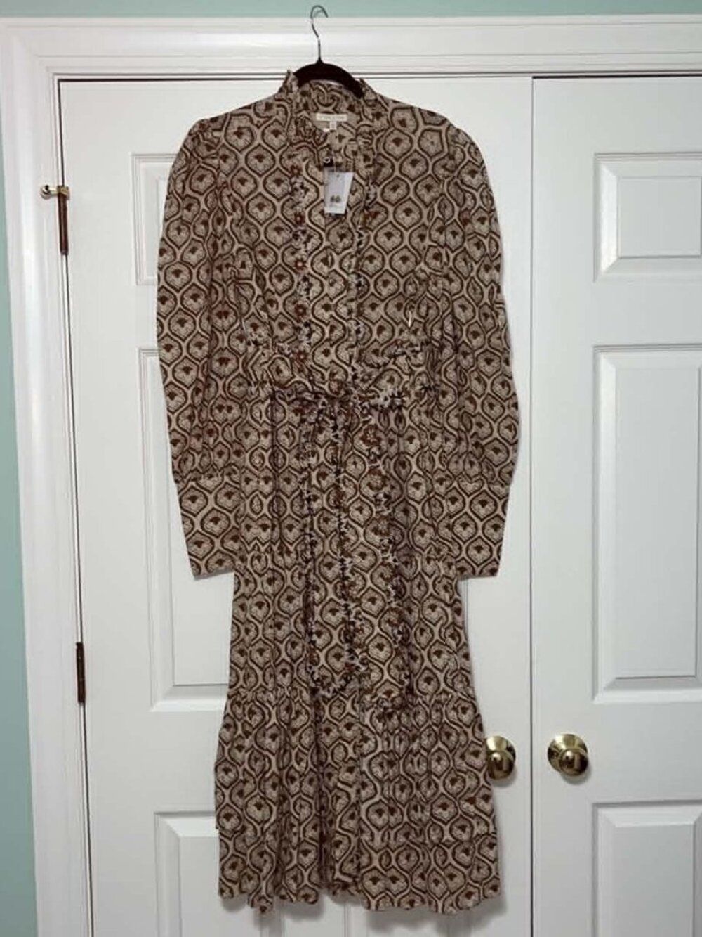 Anna Cate NWT Large Maxi Dress Brown & Tan Medallion/Trellis Ruffled Neck